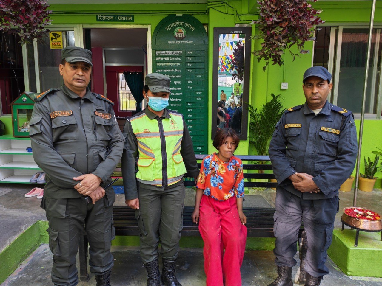 मनाेरोगी महिलाकाे मानवसेवा आश्रम रानीवन शाखाद्वारा  उद्धार