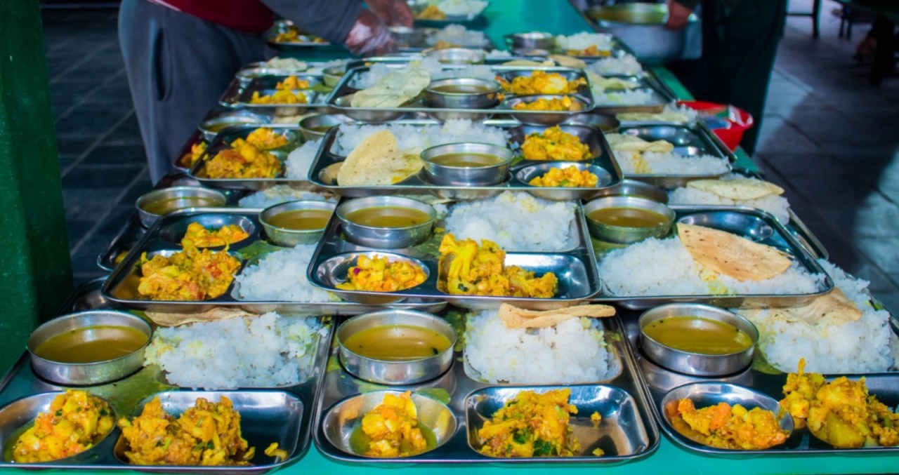 मानवसेवा आश्रमको सेवा दैनिकीः  एकैदिन ४८ भोजन, २१ खाजा सेवा सम्पन्न