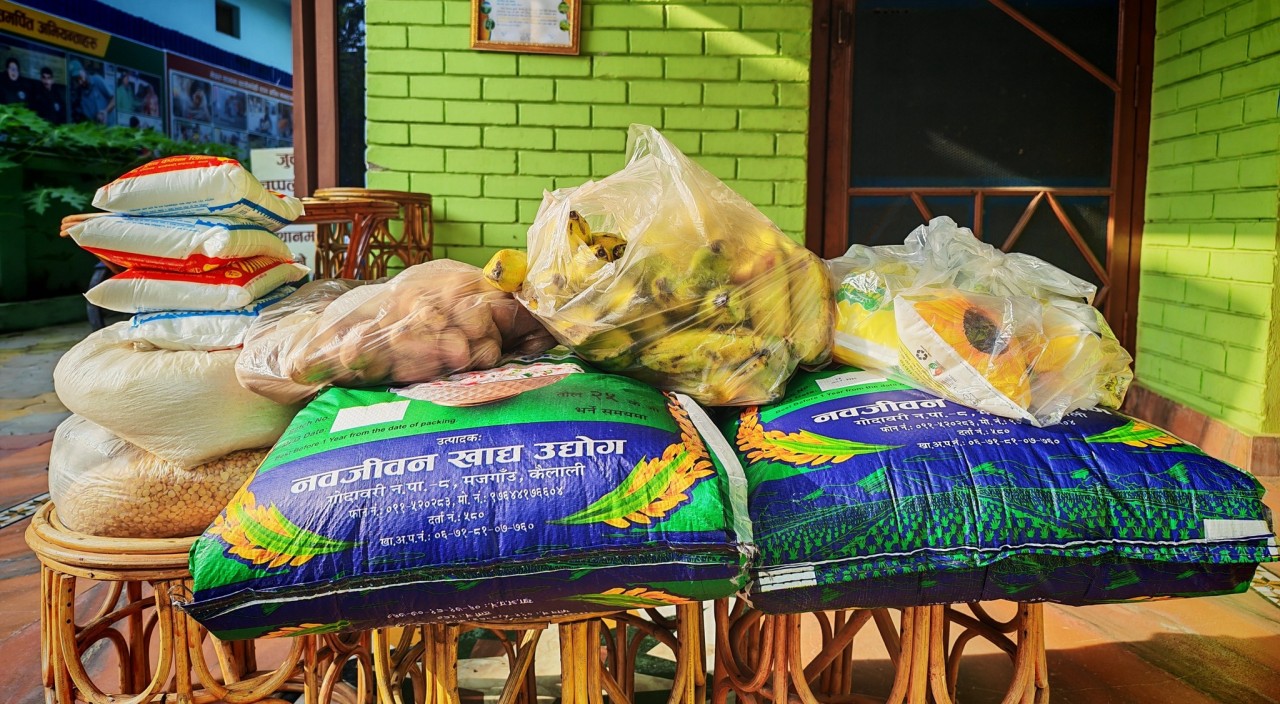 मानवसेवा आश्रम कैलाली धनगढी शाखालाई  खाद्यान्न सहयोग