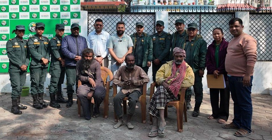 मानवसेवा आश्रम धरानद्वारा एकैदिन ३ जना बेवारिसे पुरूषकाे उद्धार