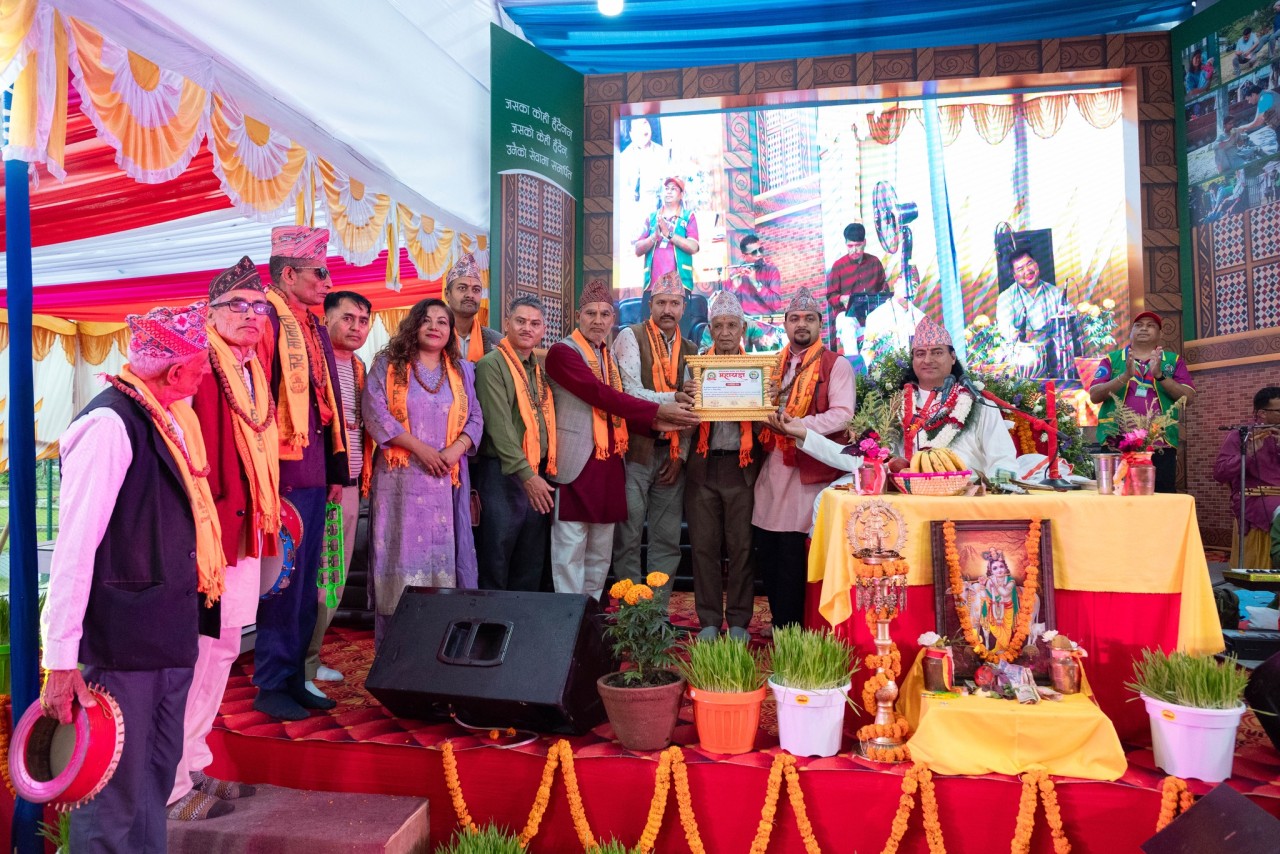भद्रकाली समाजको उदार सहयोग : आश्रमलाई ५५ हजार ५ सय ५५ रुपैयाँ योगदान