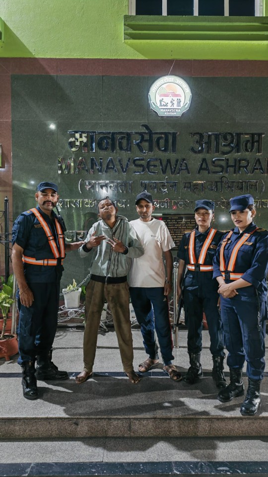 मानवसेवा आश्रम रुपन्देहीबाट २ जनाकाे उद्धार