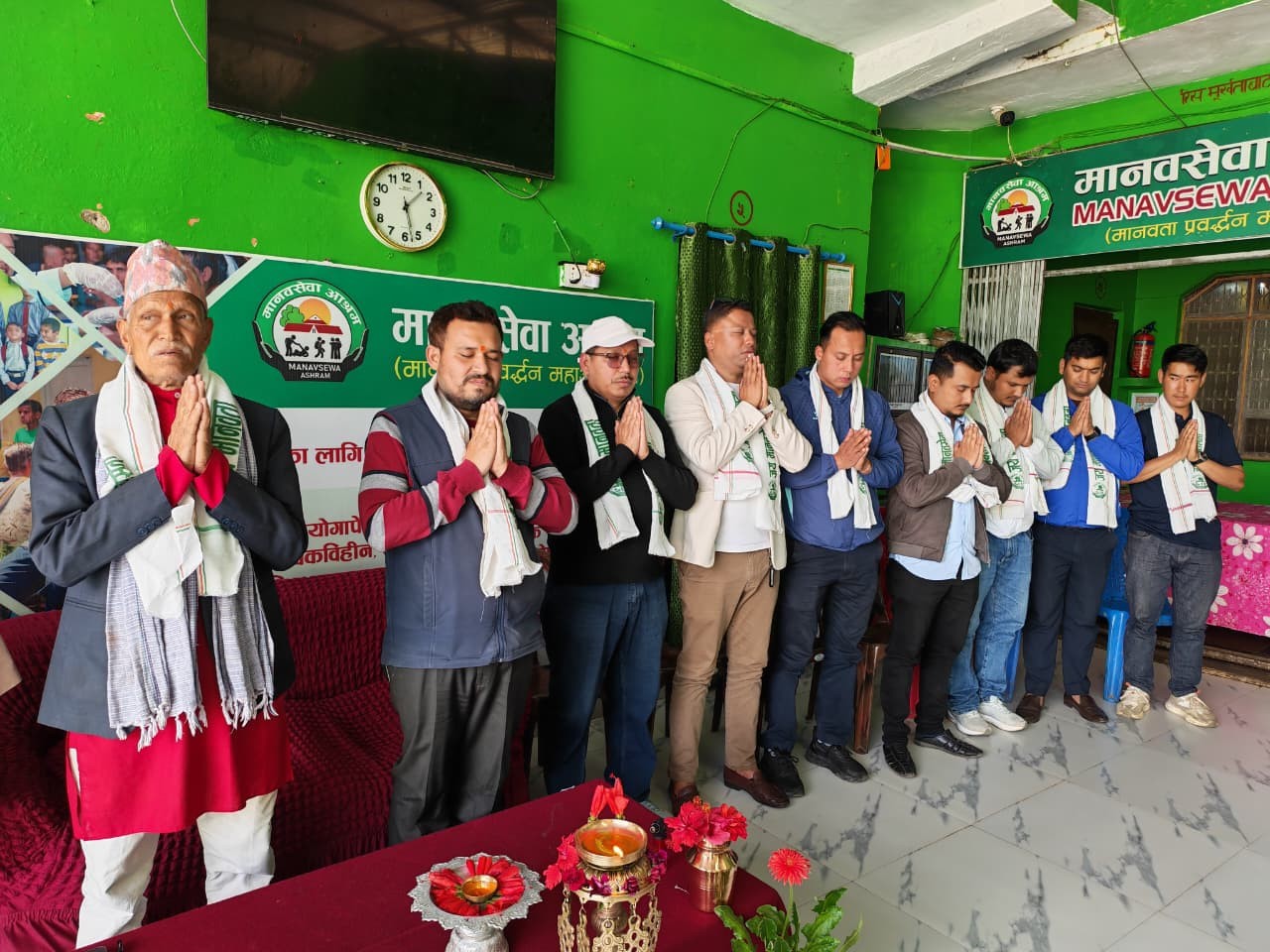 मानवता सेवामा कर्णाली केयर अस्पतालः आश्रममा स्वास्थ्य शिविर