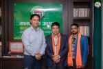 सोमबहादुर घर्ती  र राजेन्द्र अधिकारीद्वारा  लमजुङ  सेवाकेन्द्र भवनकाे एक-एक काेठा निर्माणका लागि रकम  याेगदान