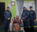 नेपाल प्रहरीकाे राेहवरमा ७० वर्षीय लालमाया गुरुङको उद्धार