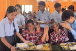 वीरगञ्जको गौतम स्कुलका  विद्यार्थीहरुद्धारा मानवसेवा आश्रम वीरगञ्ज सेवाकेन्द्र अवलोकन