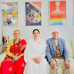 मनु अधिकारीले भवन निर्माणका लागि ५० हजार ५ सय ९८ रूपैयाँ सहयोग