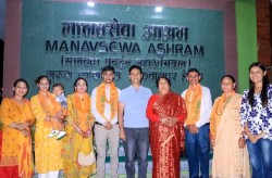 छोराको विवाहकाे अवसरमा विष्णु अधिकारीद्वारा आश्रममा भोजनसेवा