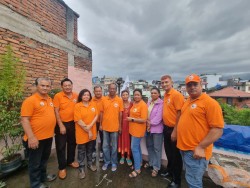 बागलुङ समाज कल्याण केन्द्र काठमाडौँबाट आश्रमलाई १ लाख ११ हजार १ सय ११ रूपैयाँ सहयोग