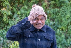 आश्रमकाे हेम्जा  सेवाकेन्द्रद्वारा खुसिमान परियारकाे उद्धार