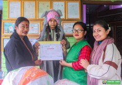 पुस पन्ध्रकाे अवसरमा धनगढी सेवाकेन्द्रमा खाद्यान्न सहयाेग