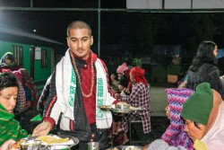 छोरेपाटन सेवाकेन्द्रमा भोजनसेवा योगदान