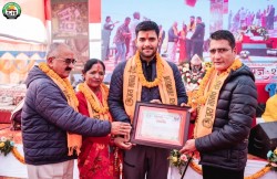 महायज्ञमा ई. मोहित भट्टद्वारा १ लाख ११  हजार १ सय ११  रुपैयाँ दान