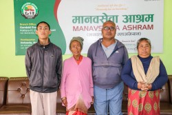 आश्रम बसाइँकाे ५ वर्षपछि लक्ष्मीकाे पारिवारिक पुनर्मिलन