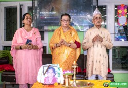 लण्डन निवासी श्याम सापकोटाद्वारा आमा नर्वदादेवीकाे स्मृतिमा भोजन सेवा अर्पण