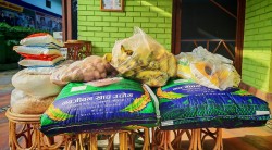 मानवसेवा आश्रम कैलाली धनगढी शाखालाई  खाद्यान्न सहयोग