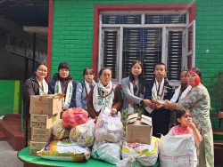 थापा परिवारद्वारा मानवसेवा आश्रम बागलुङलाई १० हजार सहयोग