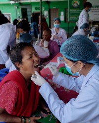 मानवसेवा आश्रम छोरेपाटनमा निःशुल्क दन्त परीक्षण