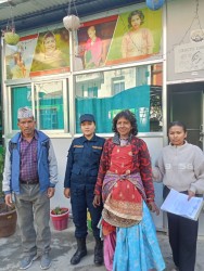 बागलुङ सेवाकेन्द्रद्वारा बेवारिसे महिलाकाे उद्धार