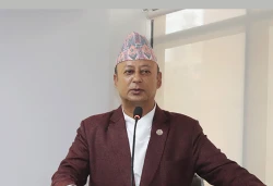 घिसिङलाई हटाउन सरकारले चलखेल गरेको छैन : मन्त्री खड्का