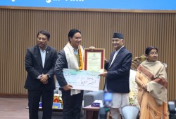 प्रधानमन्त्री राष्ट्रिय प्रतिभा पुरस्कारबाट आश्रमका केन्द्रीय अध्यक्ष अधिकारी पुरस्कृत  