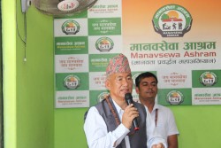 बागलुङ सेवाकेन्द्रमा जिन्सी सामाग्री प्रदान