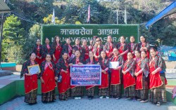 हेम्जा सेवाकेन्द्रमा बगाले कोन्मे दिदीबहिनी र परिवारद्वारा भाेजन याेगदान