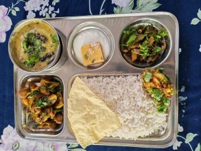 मानवतासँग जोडिँदै खुसीका अवसर : आश्रममा एकैदिन ९५ भोजन र २० खाजा सेवा सम्पन्न