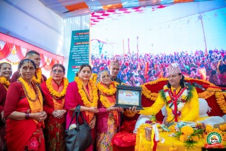 एनआरएनए पोर्चुगलका अध्यक्ष बमबहादुर जि.सीद्वारा ५ लाख ५५ हजार ५ सय ५५ रूपैयाँ दान