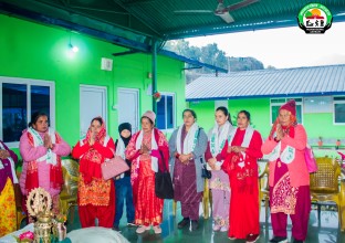 पितृहरूको स्मृतिमा मानवसेवा आश्रम हेम्मजामा भोजनसेवा लागि आर्थिक सहयोग