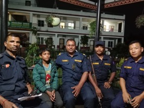 वीरगञ्जबाट १० वर्षीय बालक सराेज खानकाे उद्धार