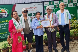 केशवप्रसाद अर्यालद्वारा अक्षयकोषका लागि १ लाख १ हजार १ सय ११ रुपैयाँ याेगदान