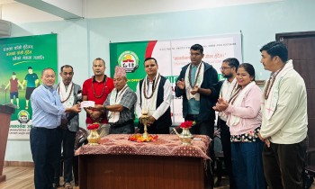 शहिद लखन गाउँपालिकाद्वारा मानवसेवा आश्रम गोरखालाई १ लाख रुपैयाँ सहयोग