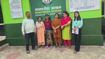 हेरचाह गर्ने कोही नभएपछि ७६ वर्षीय वृद्धा मानवसेवा आश्रमकाे संरक्षणमा