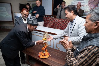 बाँकेमा मानवसेवा आश्रमका अभिभावक, युवा र विद्यार्थी माझ उत्प्रेरणा कार्यक्रम सम्पन्न-फाेटाे फिचर