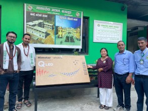 जन्मदिनको अवसरमा रितिशाद्वारा आश्रमका आमाबुवालाई टेलिभिजन उपहार