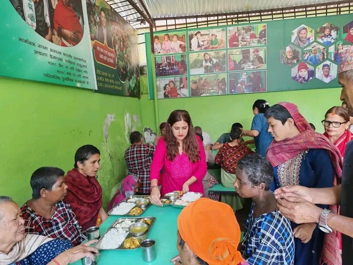 सुवेदी परिवारद्वारा मानवसेवा आश्रम बागलुङ सेवाकेन्द्रलाई आर्थिक सहयोग