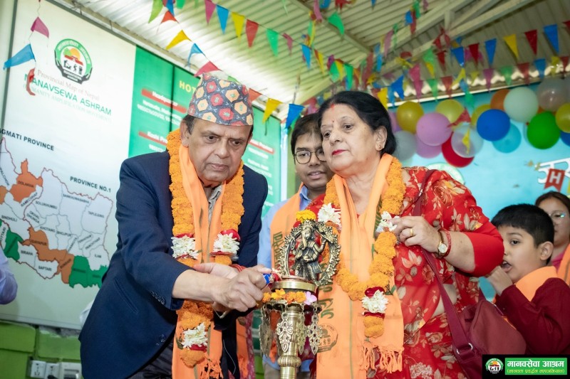 ध्रुवराज भट्टराईद्वारा वैवाहिक वर्षगाँठकाे अवसरमा  आश्रमका सबै सेवाकेन्द्रमा भाेजनसेवा याेगदान