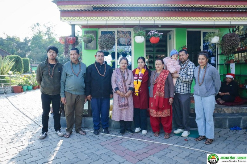 मूख्य कार्यालय हेटौँडामा  खाद्यान्न सामग्री सहयोग