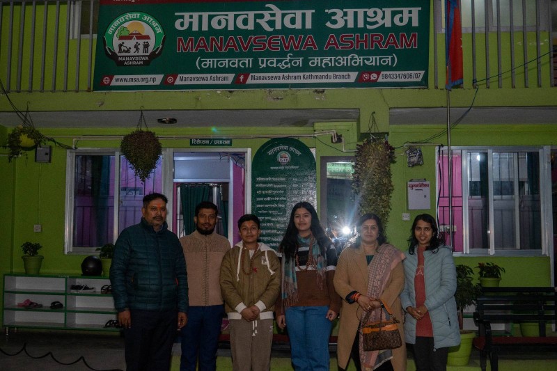 ढकाल दिदीबहिनीद्वारा रानीवन सेवाकेन्द्रमा भोजनसेवा याेगदान