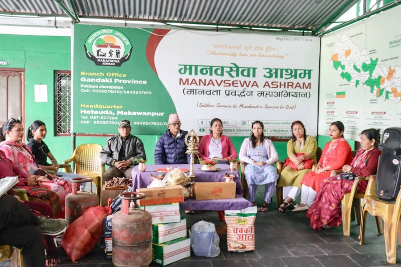 सरगम टोलद्वारा पाेखराकाे छाेरेपाटन सेवाकेन्द्रलाई खाद्यान्न सामाग्री सहयाेग