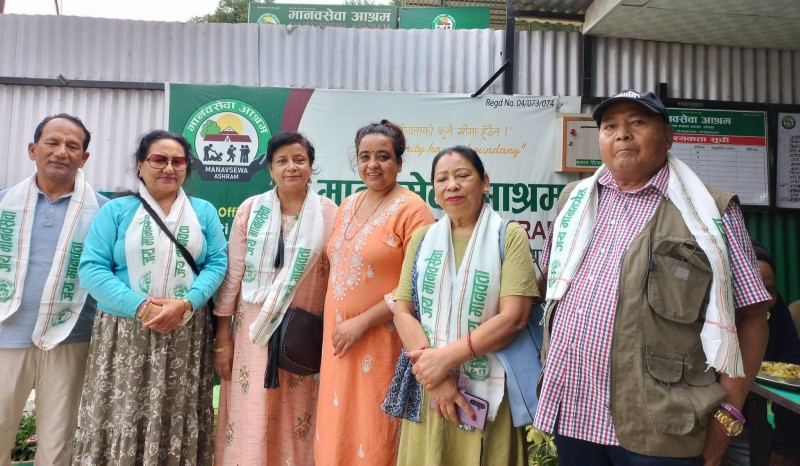 अभिभावक ठकुरीद्वारा ललितपुर सेवाकेन्द्रकाे सेवा व्यवस्थापनका लागि मासिक रूपमा नगद योगदान