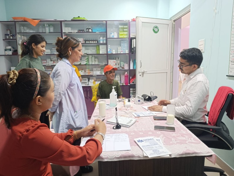 चितवन सेवाकेन्द्रमा मानसिक स्वास्थ्य शिविर सम्पन्न 