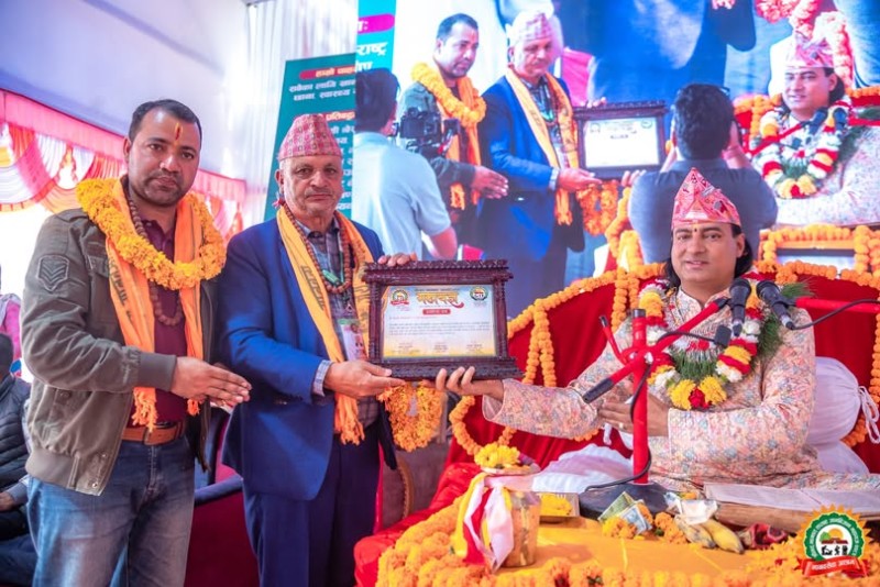 बागलुङ नगरपालिका ४ नम्बर वडा कार्यालयद्वारा आश्रमकाे एक कोठा निर्माण