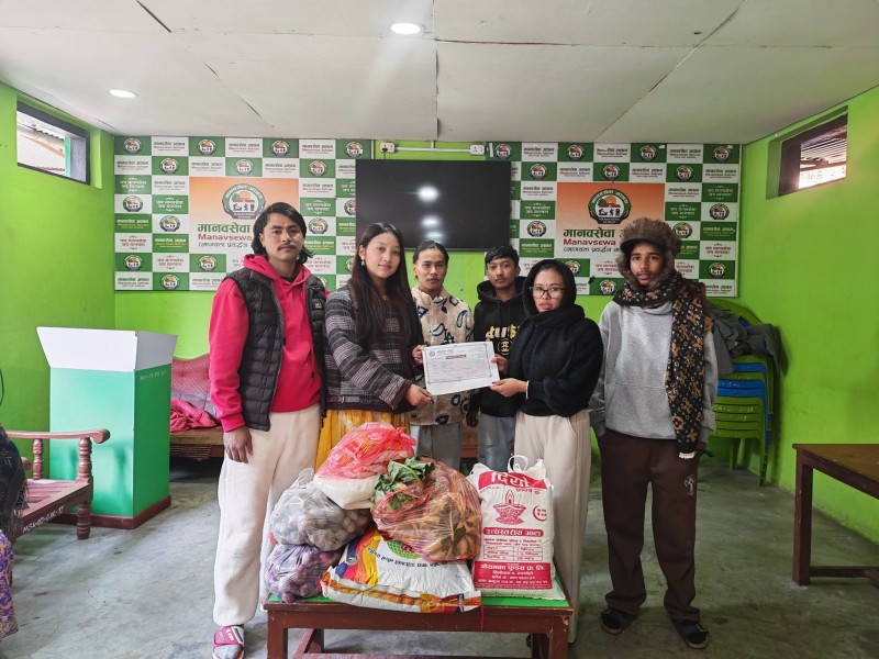 जन्मदिनको अवसरमा आश्रममा खाद्यान्न सहयोग 