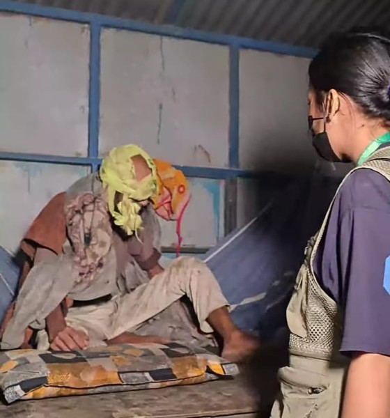 मानवसेवा आश्रमद्वारा वीरगञ्ज बसपार्कमा बेवारिसे अवस्थामा रहेका गोबिन्द मगरको उद्धार