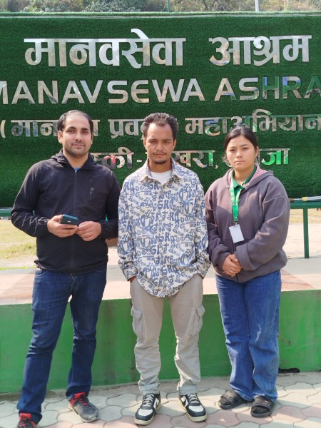 आश्रम बसाइँकाे ३ दिनपछि कमलबहादुर अधिकारीकाे पारिवारिक पुनर्मिलन