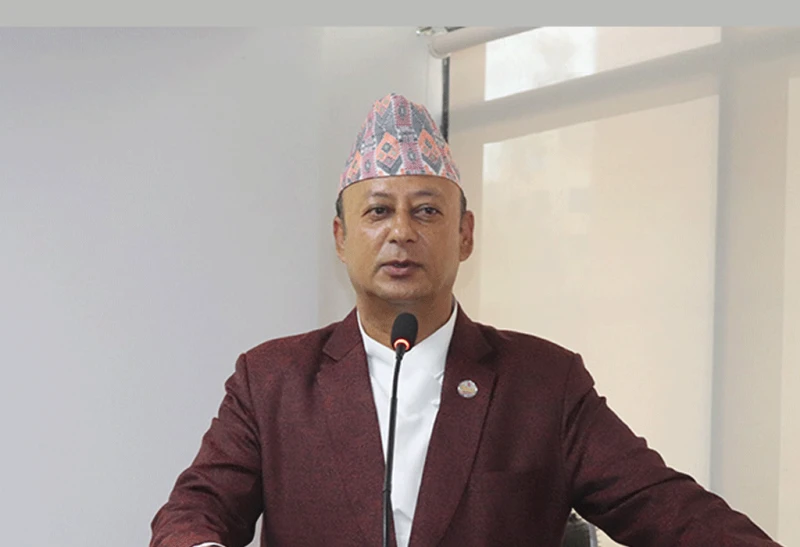 घिसिङलाई हटाउन सरकारले चलखेल गरेको छैन : मन्त्री खड्का