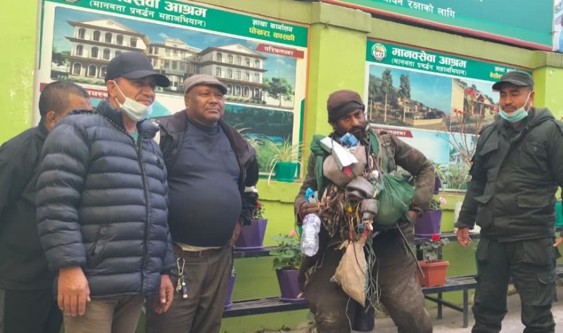 मानवसेवा आश्रमद्वारा बुधबार ४ जना सडक मानवको उद्धार, २ जनाको पुनर्मिलन