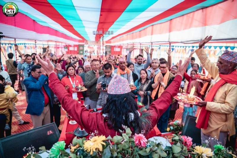 महायज्ञमा शनिबार २१ लाख १८ हजार रूपैयाँ दान संकलन